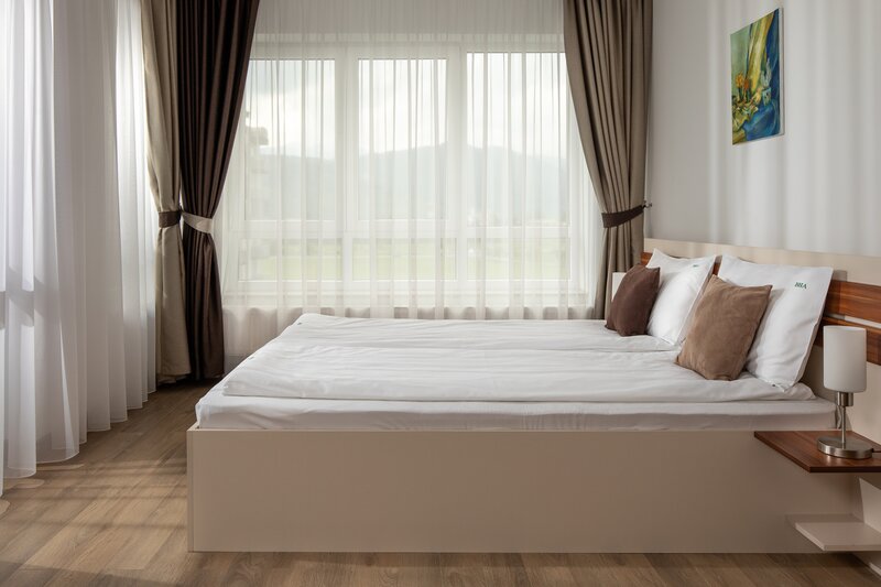 Brasov Garsoniera de inchiriat Avantgarden Bartolomeu loc de parcare inclus