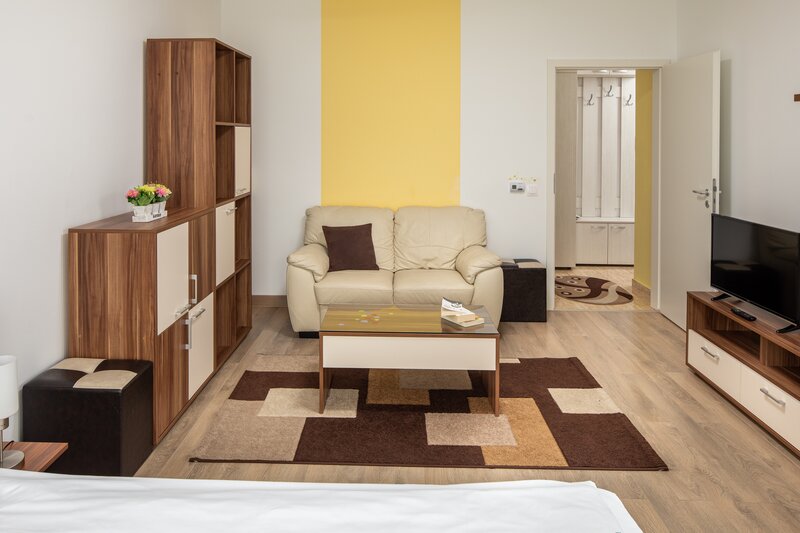 Brasov Garsoniera de inchiriat Avantgarden Bartolomeu loc de parcare inclus